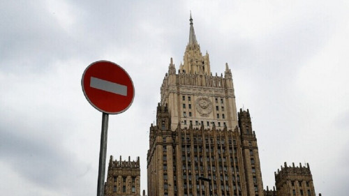 الخارجية الروسية تحذر من استخدام قوات كييف لأسلحة الناتو أو أسلحة أمريكية لقصف الأراضي الروسية