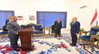 محافظا حضرموت وسقطرى يؤديان اليمين الدستورية