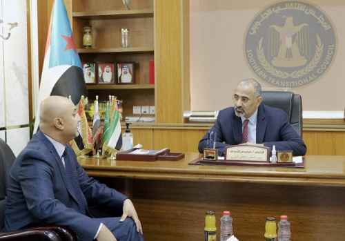 الرئيس الزُبيدي يطّلع من المهندس طرموم على خطط وبرامج المؤسسة العامة للاتصالات للمرحلة المُقبلة