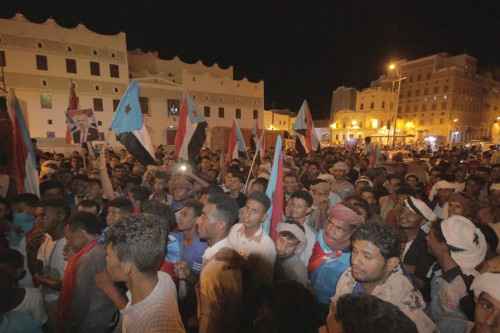 مسيرات غضب عارمة تجوب شوارع شبام ومدودة وساه وسناء تطالب برحيل المنطقة العسكرية الأولى