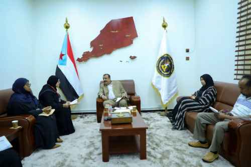 اللواء بن بريك يشيد بجهود جمعية أطفال عدن للتوحد &nbsp;