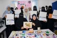 الأمانة العامة بالانتقالي تختتم دورة تدريبية في مهارة الحرف اليدوية والريزاين للفتيات