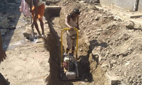 تواصل أعمال مشروع إعادة تأهيل مجاري حي الكبسة بالمعلا