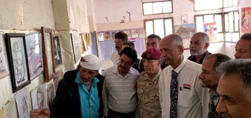 رئيس تنفيذية انتقالي الضالع يزور المعرض التشكيلي لشهداء الجنوب