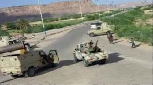 العسكرية الأولى التابعة لجماعة الإخوان تكثف انتشارها في شوارع سيئون