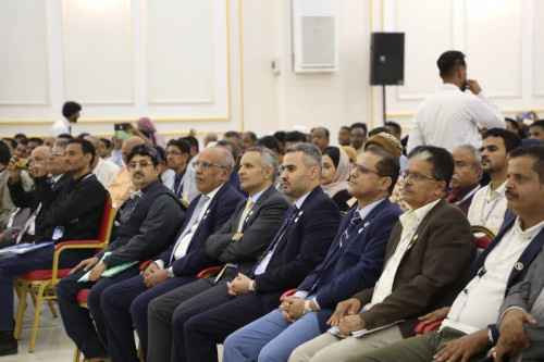 برعاية الرئيس الزُبيدي.. المؤتمر الأول للصحفيين والإعلاميين الجنوبيين يختتم أعماله في العاصمة عدن