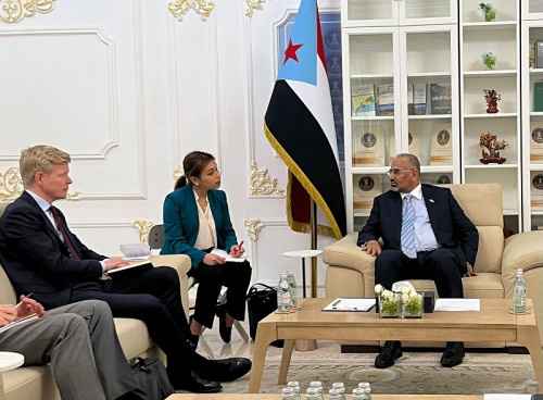 الرئيس الزُبيدي يستقبل المبعوث الخاص للأمين العام للأمم المتحدة
