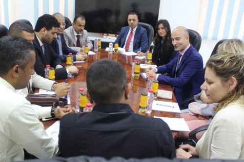 الرئيس التنفيذي لكاك بنك يلتقي السفير الفرنسي والوفد المرافق له