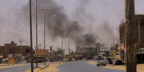 السعودية والإمارات وأميركا تدعو لوقف التصعيد بالسودان