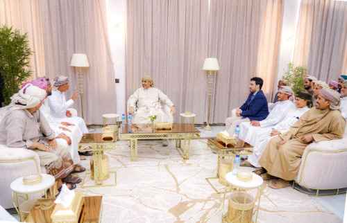 الرئيس الزُبيدي يشيد بالأدوار النضالية لأبناء المهرة وحرصهم على وحدة الصف الجنوبي