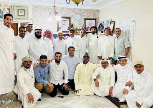 ممثل الشؤون الخارجية للانتقالي  لدى دولة الكويت يلتقي بعدد من الكوادر والشخصيات الاجتماعية الجنوبية