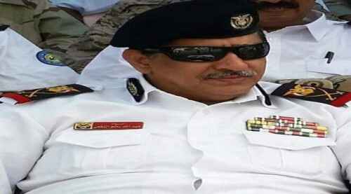 قائد القوات البحرية والدفاع الساحلي يهنئ الرئيس الزُبيدي بنجاح اللقاء التشاوري
