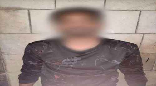 القبض على متهم في قضايا سرقة فار من وجه العدالة بالعاصمة عدن