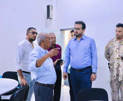 رئيس الهيئة الوطنية للإعلام الجنوبي يتفقد سير العمل في قطاع التدريب والتأهيل