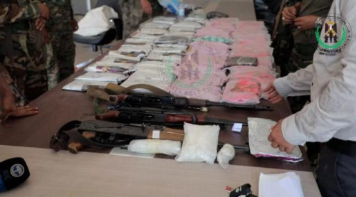 ضبط 65 كيلو جراما من المخدرات كانت بحوزة 12 مروجا في العاصمة عدن ولحج