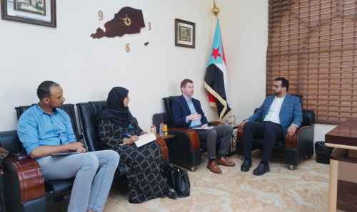 رئيس الهيئة الوطنية للإعلام الجنوبي يلتقي الفريق السياسي لمكتب المبعوث الدولي بالعاصمة عدن