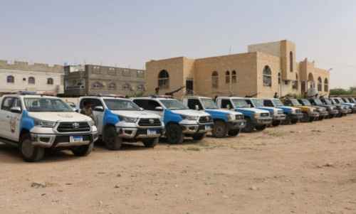 مدير أمن شبوة يدشن انتشار دوريات قوات الأمن العام بعتق