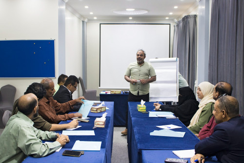 هيئة التدريب والتأهيل بالانتقالي تنظم دورة تدريبية حول طرق التأثير بدوائر صنع القرار الدولي 1 64c64b036f14f