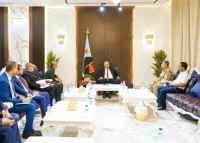 الرئيس الزُبيدي يطّلع على الصعوبات التي تواجه مصلحة الأحوال المدنية والسجل المدني