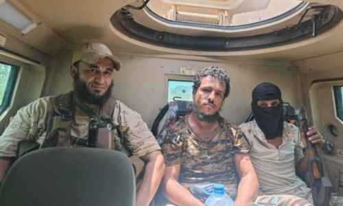 القوات المسلحة الجنوبية تلقي القبض على قيادي بارز بتنظيم القاعدة في أبين