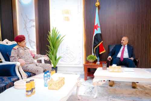 الرئيس الزُبيدي يشدد على أهمية تفعيل دور الشرطة العسكرية