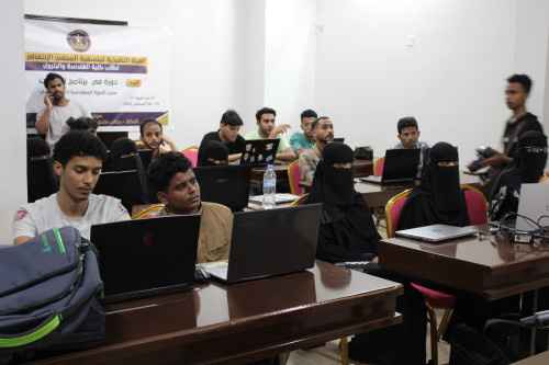 منسقية انتقالي كلية الهندسة والبترول تنظم دورة عن برنامج الماتلاب