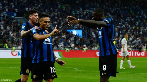 الدوري الإيطالي.. إنتر يسحق فيورنتينا في ليلة تألق تورام ومارتينيز