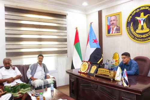 رئيس تنفيذية انتقالي حضرموت يلتقي وجاهات من قبائل ثعْين