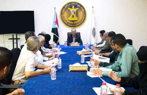 الأمانة العامة بالانتقالي تناقش تقرير المشهد السياسي على الساحة الجنوبية