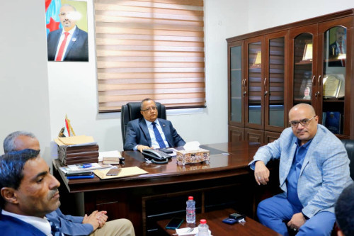 الخُبجي يستقبل وزير التخطيط والتعاون الدولي