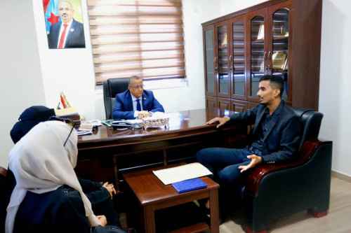 الخُبجي يلتقي المنتدى السياسي والحقوقي للشباب