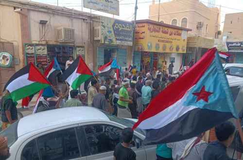 انتقالي القطن ينظم مسيرات حاشدة احتفاءً بالذكرى الـ 60 لثورة 14 أكتوبر المجيدة
