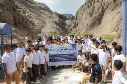 الأمانة العامة بالانتقالي تختتم برنامج الزيارات الميدانية للمعالم الأثرية لطلاب وطالبات مدارس مديريات العاصمة عدن