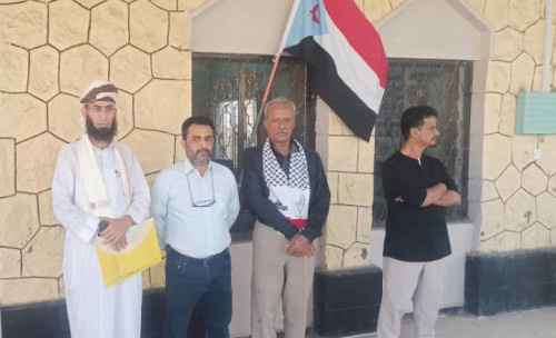 انتقالي الشيخ عثمان يدشن برنامج التوعية في المدارس الثانوية بالمديرية حول المظاهر السلبية ومخاطر التطرف