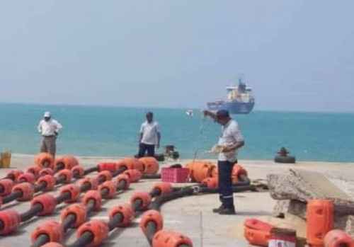 الإمارات تغيث سقطرى بعد الإعصار تيج