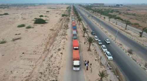 تسيير قافلة إغاثية من حضرموت لمتضرري إعصار &ldquo;تيج&rdquo; بمحافظة المهرة