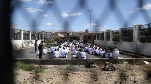 تحذيرات من تفشي الأمراض بين المعتقلين في سجون الحوثي