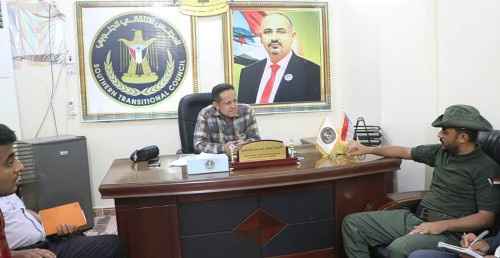 رئيس تنفيذية انتقالي لحج يلتقي مدير أمن مديرية تبن ونائب مدير مؤسسة الاتصالات بالمحافظة