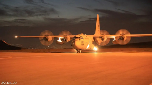 إنزال مساعدات طبية عاجلة للمستشفى الميداني الأردني في غزة