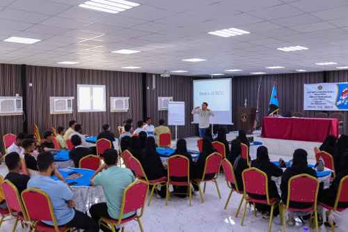منسقية الانتقالي في كلية الصيدلة بجامعة حضرموت تنظم دورة تدريبية بعنوان "تخطيط القلب والتداخلات الدوائية"