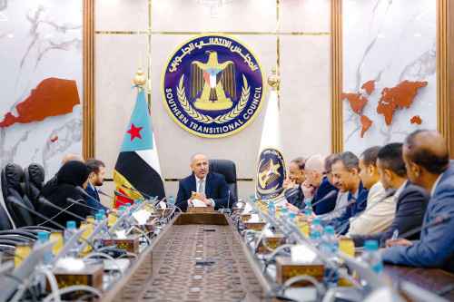 الرئيس الزُبيدي يؤكد دعمه للجهاز المركزي للرقابة والمحاسبة لتحقيق الرقابة الفعالة على مؤسسات الدولة