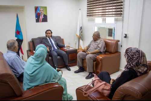 &nbsp;السقاف يشدد على أهمية تنسيق العمل بين اللجان المجتمعية والقيادة المحلية للمجلس بالعاصمة عدن