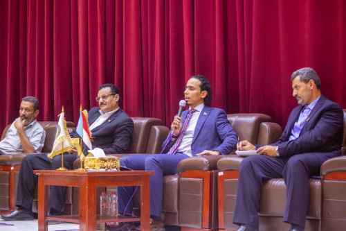انتقالي العاصمة عدن يعقد اللقاء التشاوري الموسع للقيادة المحلية المجلس والسلطة المحلية بمديرية المنصورة