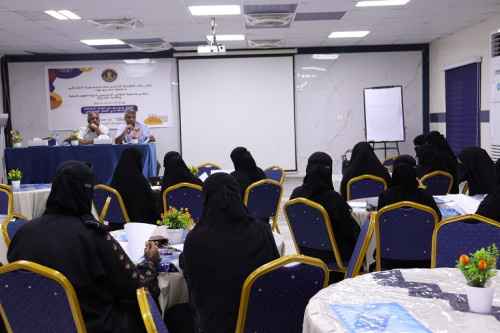 منسقية الانتقالي بجامعة حضرموت تنظمُ ورشة عمل حول "تفعيل دور الفتاة الجامعية ومشاركتها في العمل المجتمعي"