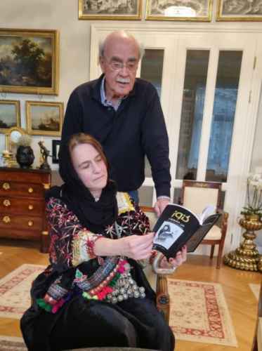 باحثة ومتخصصه ألمانية تشيد بالمرجع التاريخي &nbsp;( كنوز من حضرموت ) للباحث حسن باحشوان&nbsp;