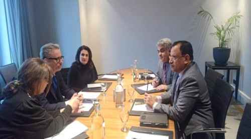الوزير السقطري يبحث مع سفير بعثة الاتحاد الأوروبي تداعيات انعدام الأمن الغذائي