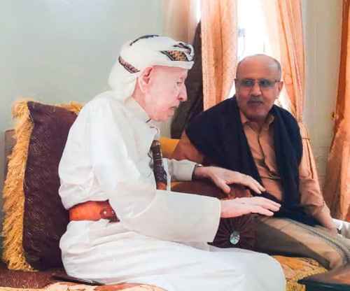 الكثيري يناقش مع الحكم صالح بن علي النهدي سُبل تعزيز وحدة صف أبناء حضرموت&nbsp;