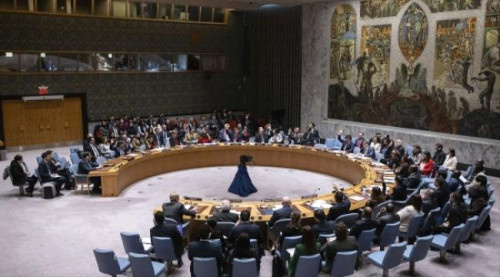 مجلس الأمن يطالب ميليشيا الحوثي بوقف الهجمات في البحر الأحمر فوراً