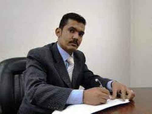 الخبير الاقتصادي الداعري يكشف عن أشجع قرار وطني اتخذه محافظ بنك مركزي يمني ويدعو الجميع لدعمه