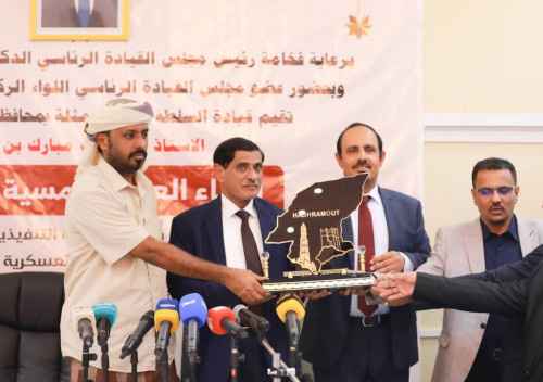 تكريم مستحق للنائب البحسني